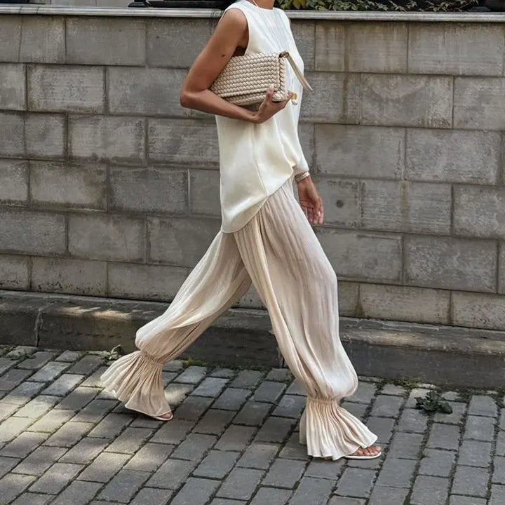 Rosalind Bellwood Barrel Leg Trousers